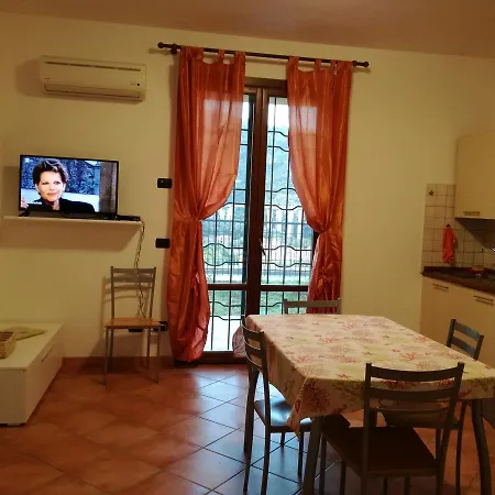 Feriehus Mare Golf Relax Castellaro (Liguria)